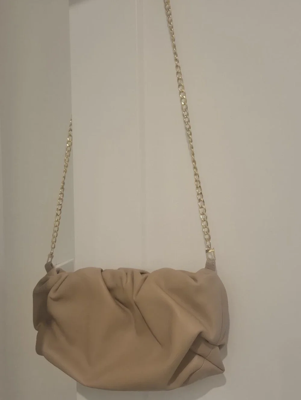 Prime Beige Faux Leather Handbag Gold Chain Shoulder Bag